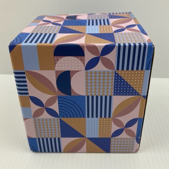 Hunigift Scented Soy Candle Lavender and Vanilla Scent Wooden Wick NEW - Picture 4 of 8